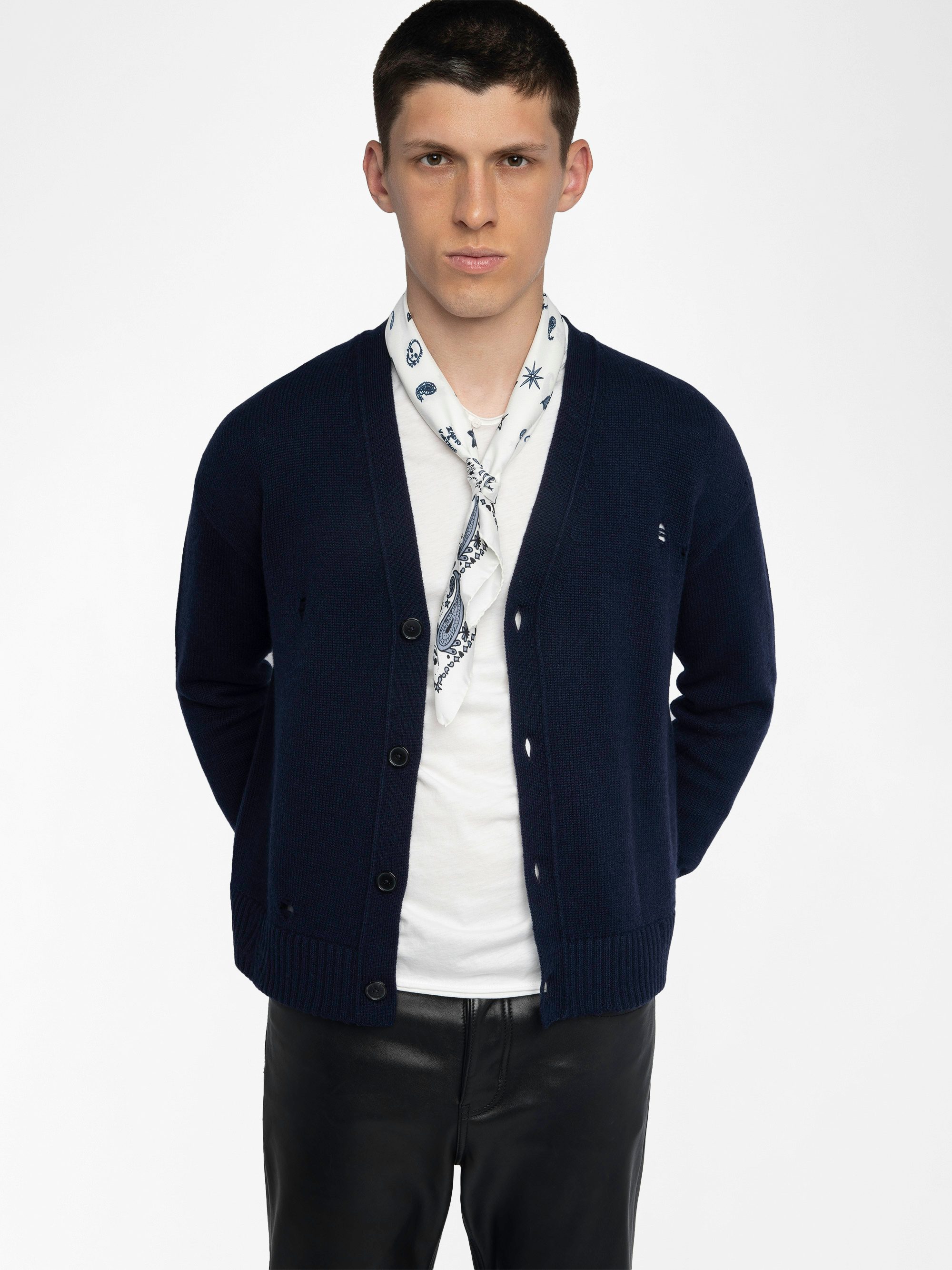 Mirko Cardigan - V-neck buttoned cardigan with distressed effect.